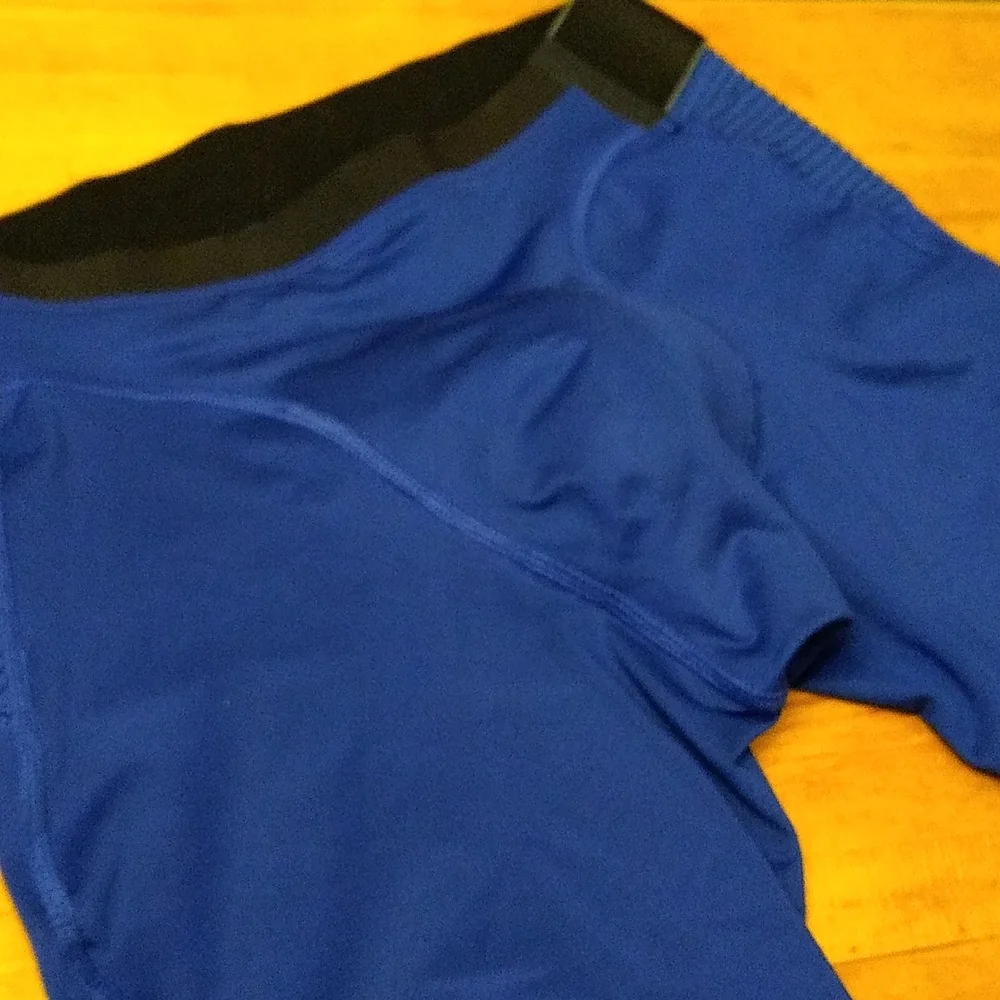 NIKE TIGHT FIT SHORTS - Picture 3 of 11